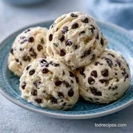 Chocolate Chip Ice Cream: Smooth and Rich