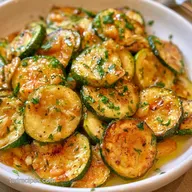 Garlic Butter Zucchini in 17 Minutes