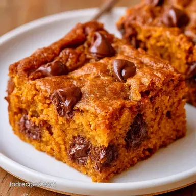 Pumpkin Chocolate Chip Bars for 16 Recipe Card